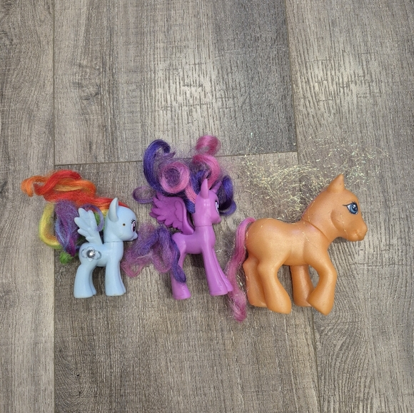 MY LITTLE PONY Lot - Picture 2 of 5